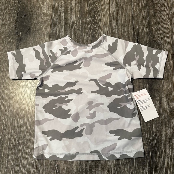 Old Navy Toddler Boy Camouflage Swim Top Rashguard - Picture 1 of 5